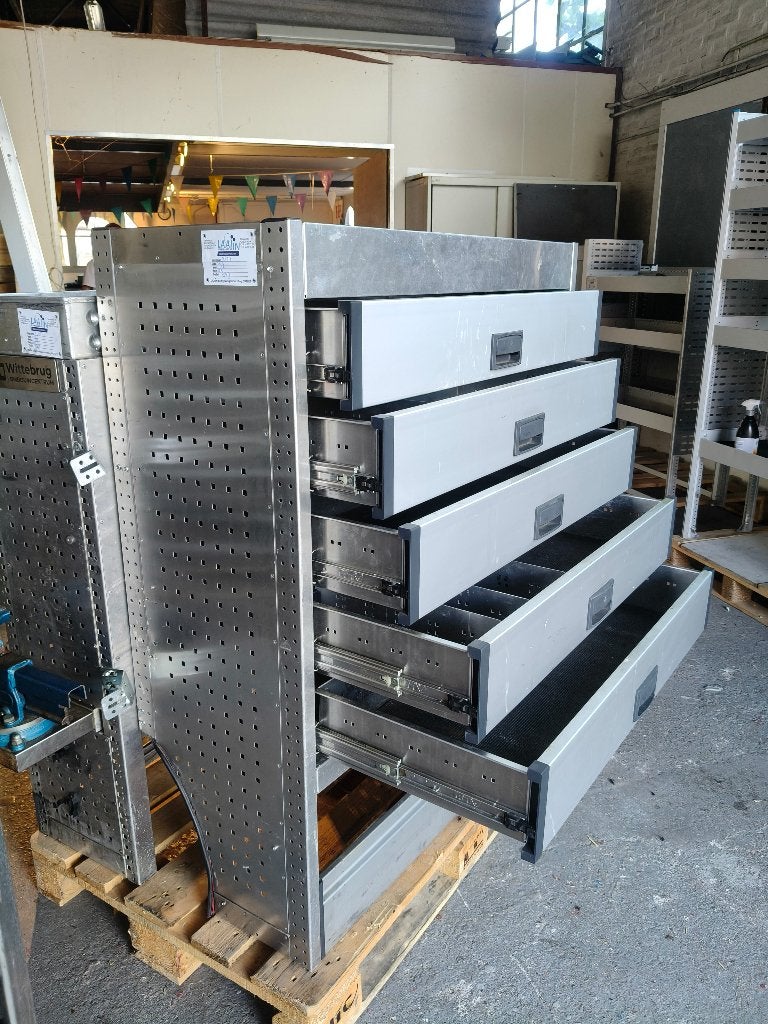 Aluca ( 2604) L 120 B 42 H 125 € 849, Ophalen, Zo goed als nieuw, Info@laaiin.nl, Laaiin