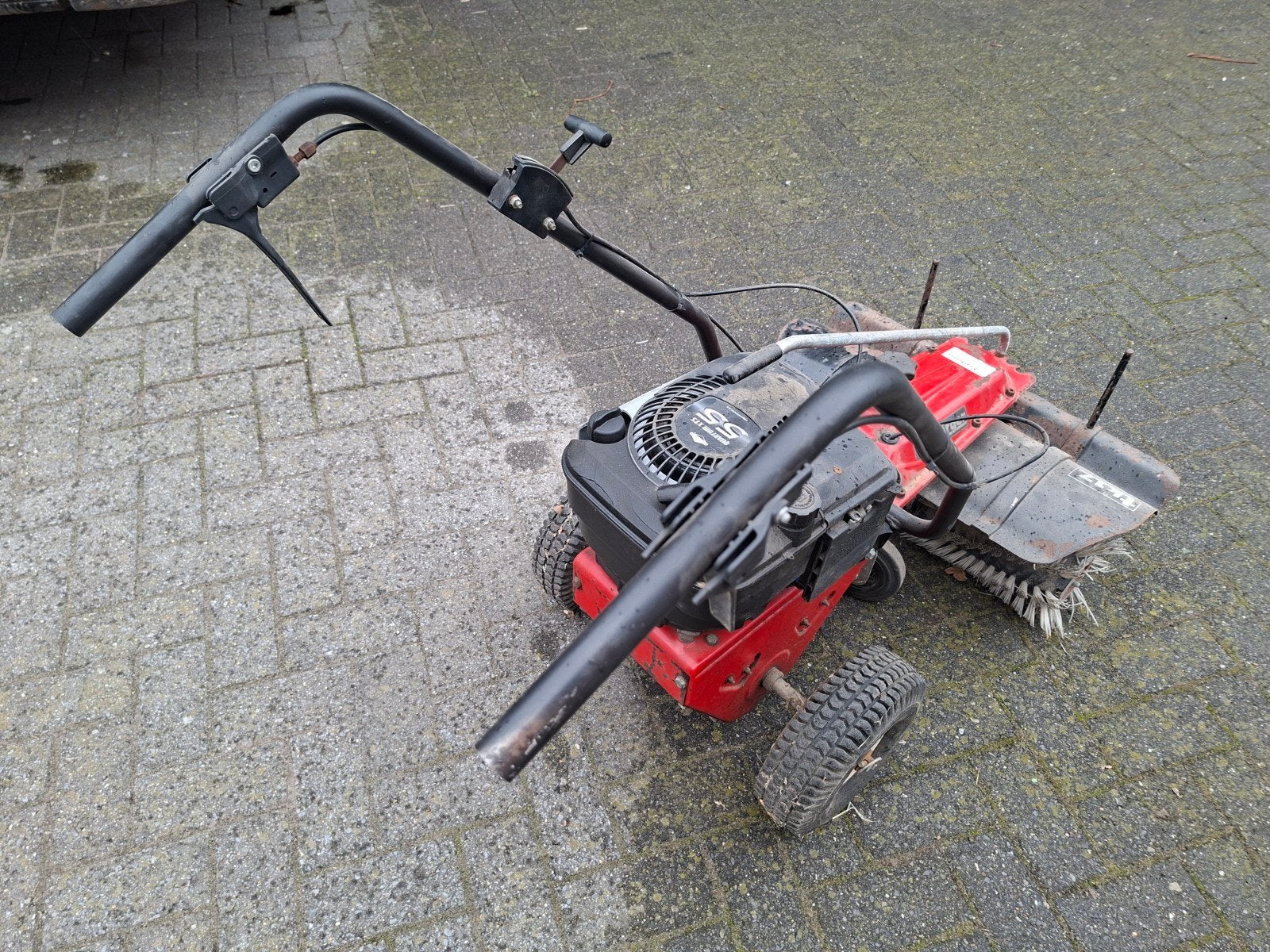 Tielbürger TK17 veegmachine met Briggs & Stratton motor, Ophalen of Verzenden, Gebruikt, Tielbürger