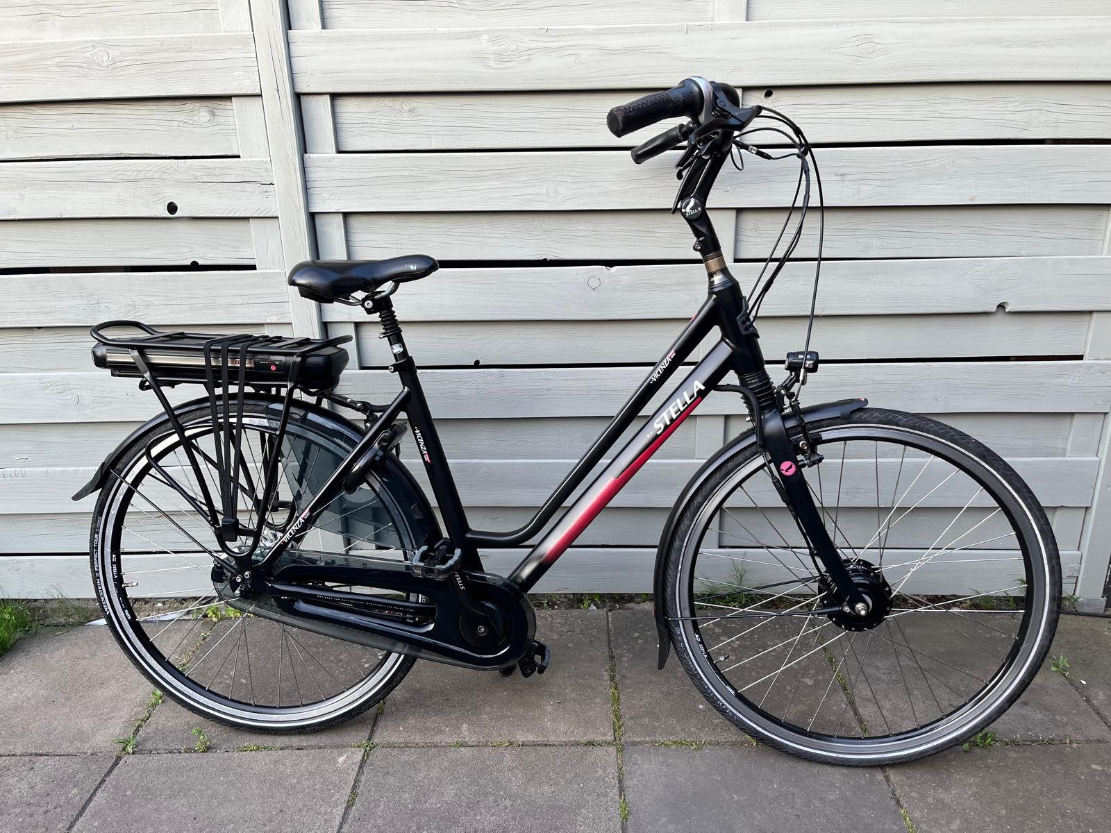 Elektrische fiets Stella, Ophalen, Zo goed als nieuw, Minder dan 10 versnellingen, Overige merken