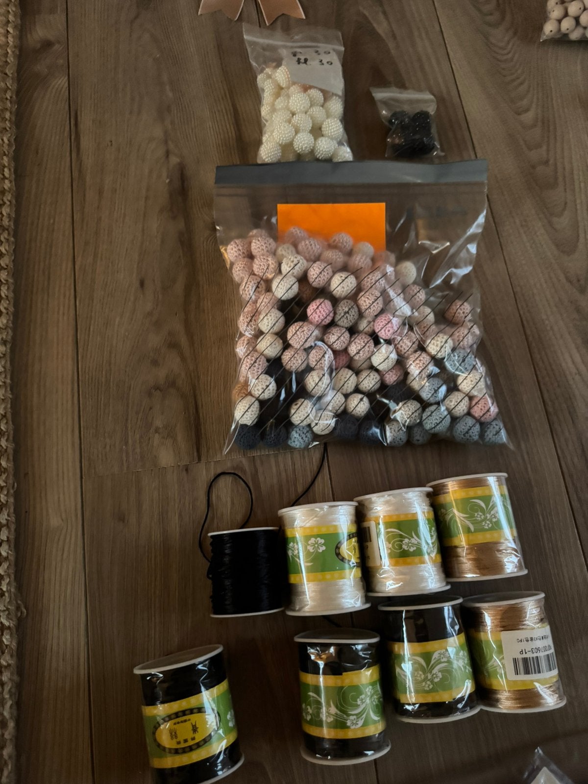 Foto 6 van Mega collectie van 6200+ siliconen kralen te koop