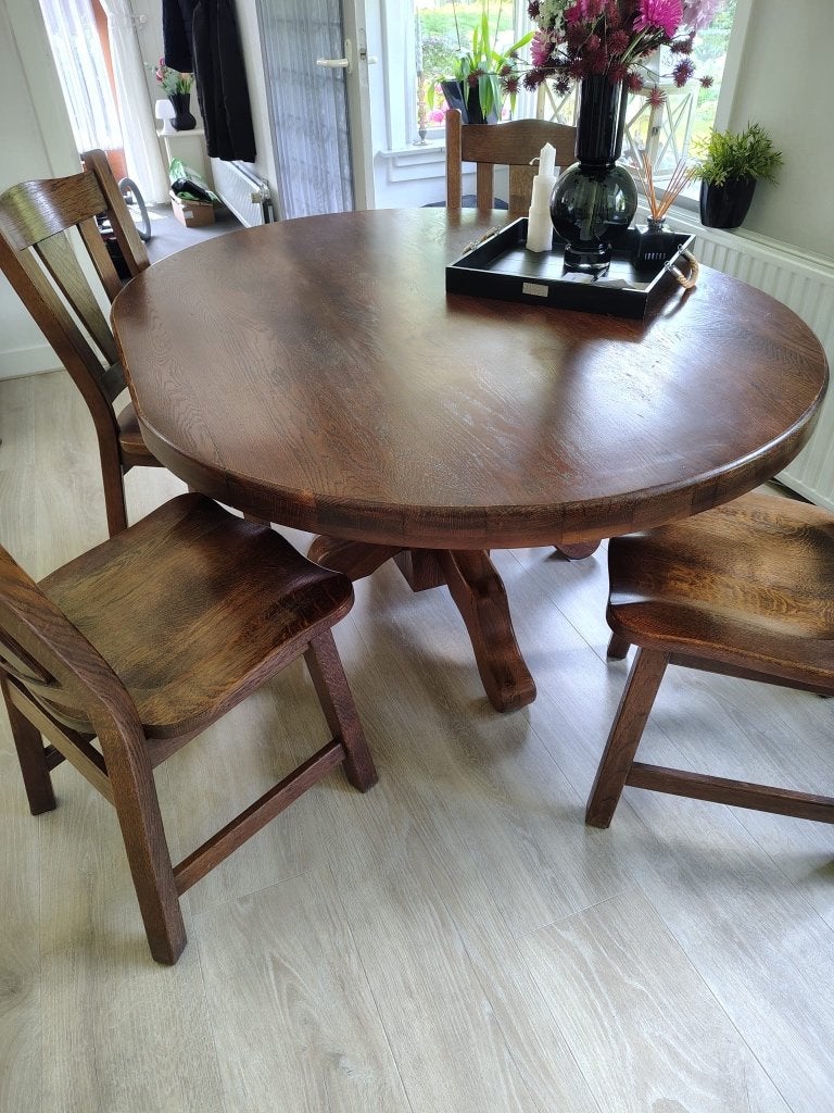 Eiken eettafel met 4 stoelen - Goed onderhouden, Huis en Inrichting, Ophalen, Gebruikt, 100 tot 150 cm, Robuust,