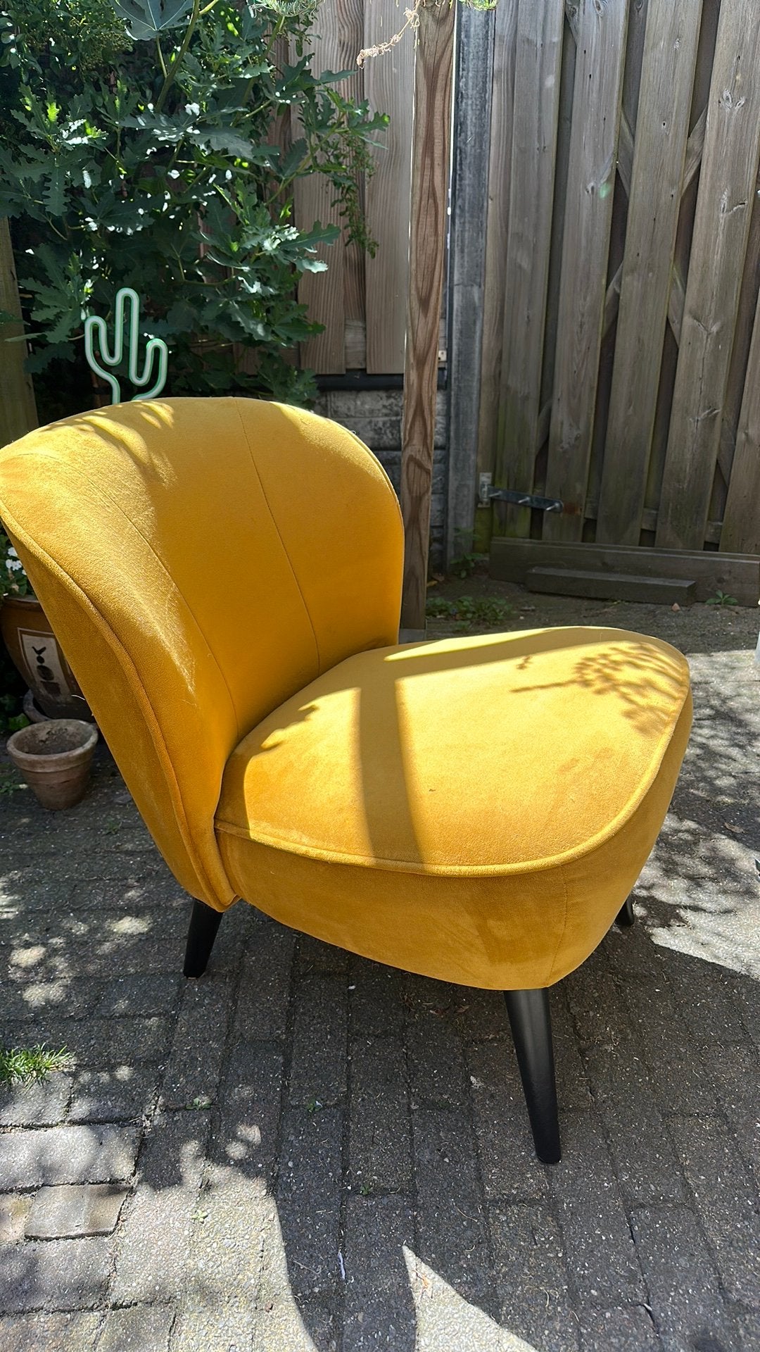 Woood geel stoeltje vintage stijl, Huis en Inrichting, Fauteuils, Ophalen, Minder dan 50 cm, Gebruikt, Minder dan 75 cm
