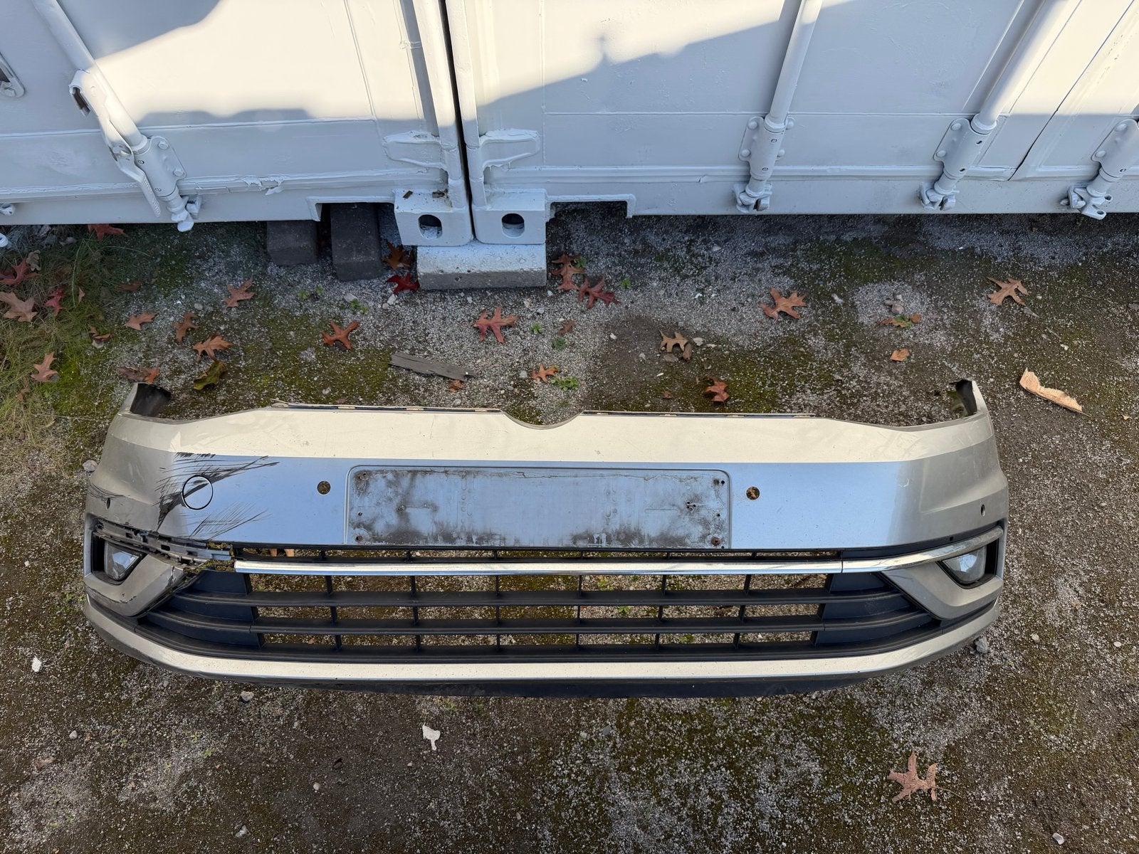VW Golf 7.5 Voorbumper met lichte schade (5G0 807 22f), Ophalen, Gebruikt, Bumper, Volkswagen