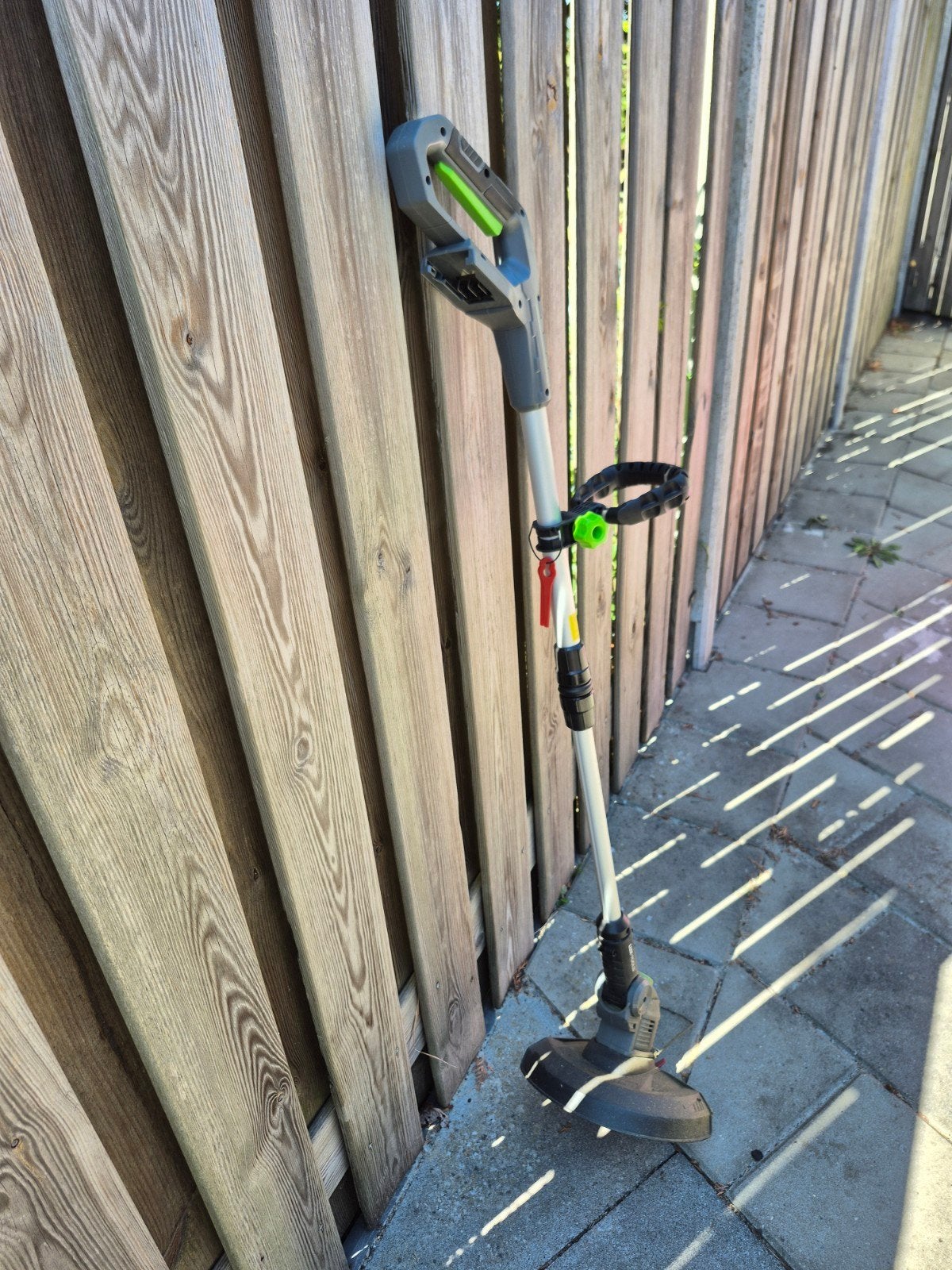 Elektrische LUX grastrimmer met accu, Ophalen, Gebruikt, Onbekend, Accu