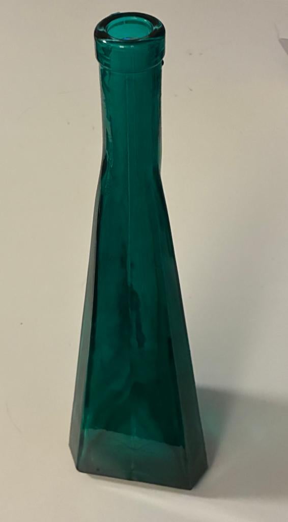 Vintage Groene Glazen Fles - Decoratieve Vaas, Ophalen of Verzenden, Minder dan 50 cm, Groen, Glas