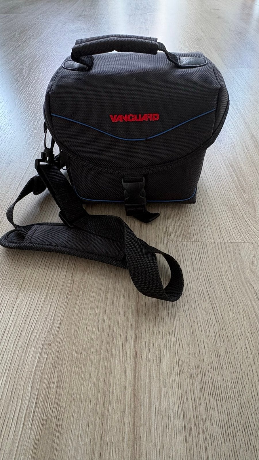 Vanguard Fotocamera/videocamera tas, Ophalen, Gevoerd, Zwart, Schoudertas