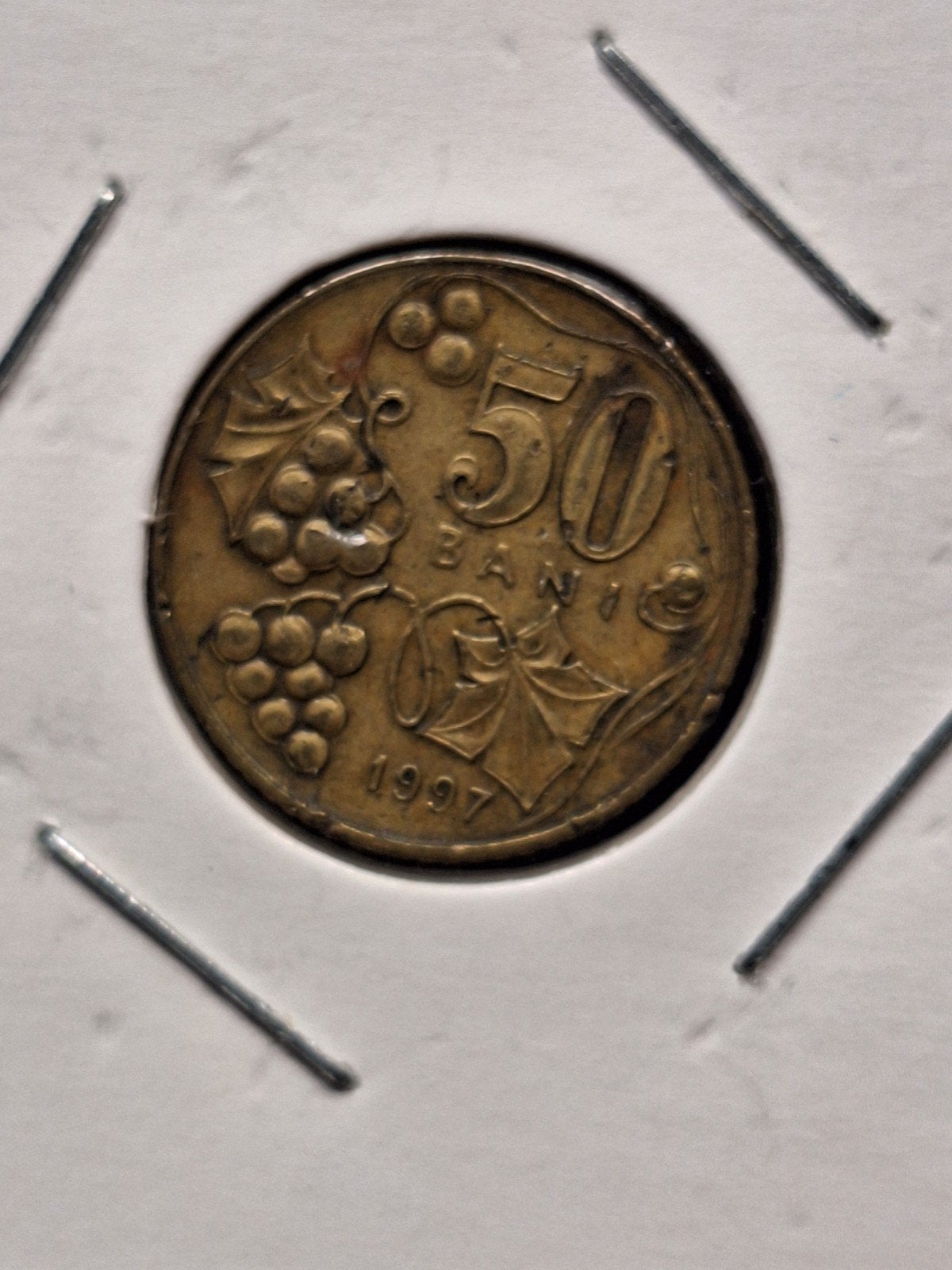 Moldavië 50 bani 1997, Postzegels en Munten, Ophalen of Verzenden, Overige landen