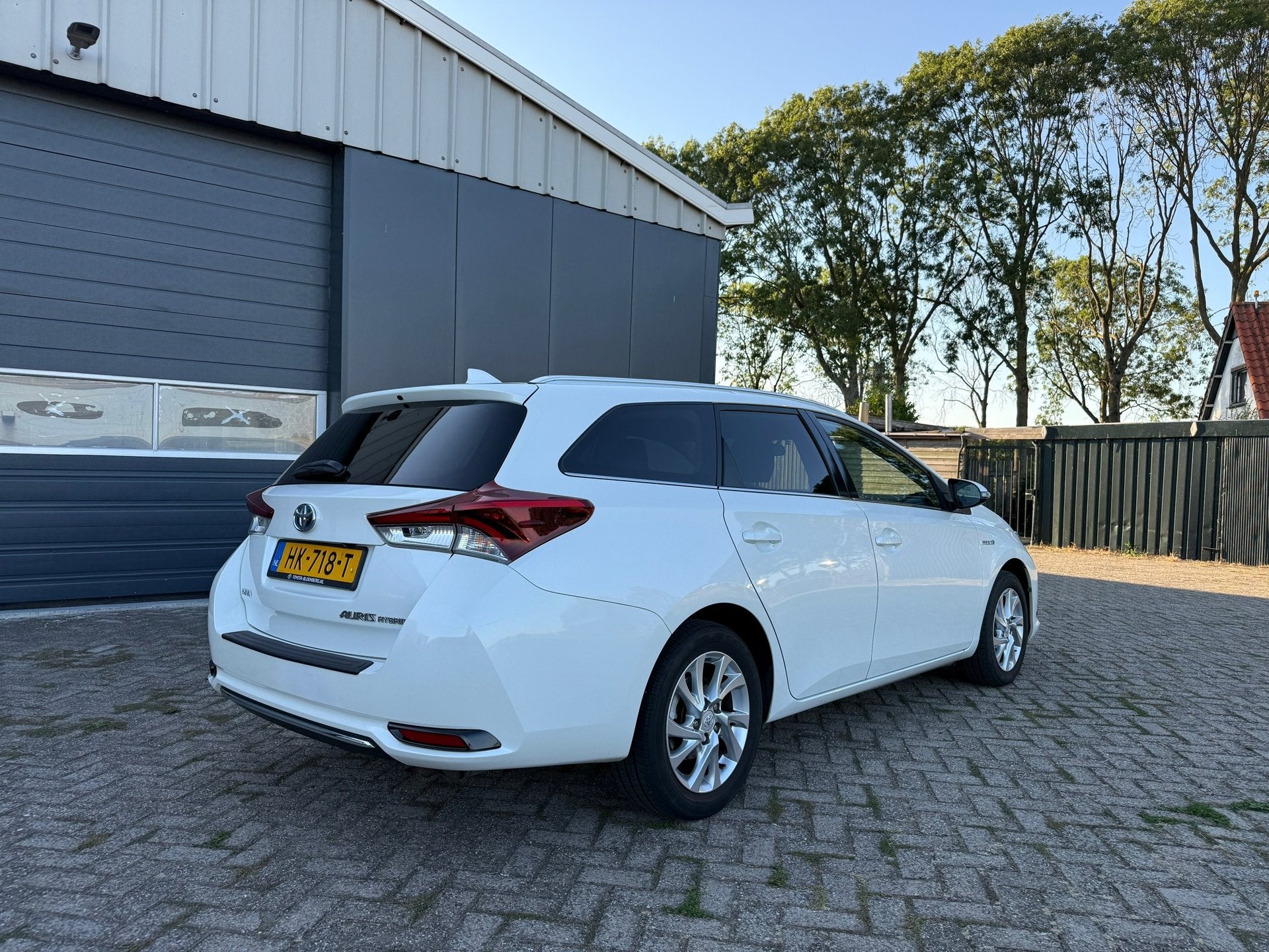 Toyota Auris Touring Sports 1.8 Hybrid Lease PANO/CAMERA/CRU, Gebruikt, Euro 6, Wit, Origineel Nederlands