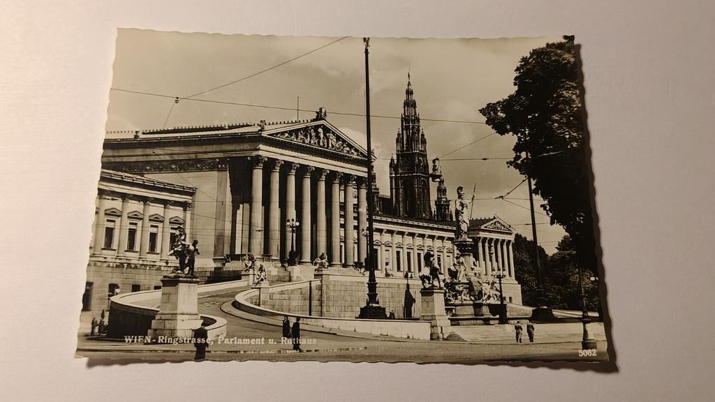 Oostenrijk WIEN - Ringstrasse, Parlament u. Rathaus, Ophalen of Verzenden, 1980 tot heden, Oostenrijk