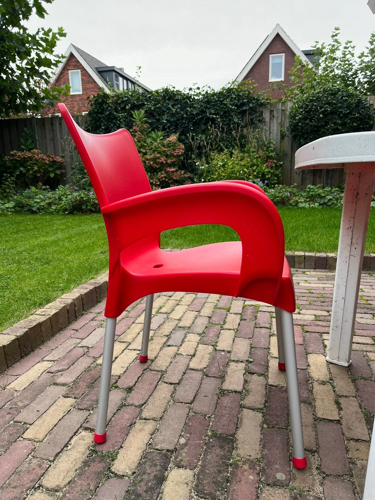 Rode tuinstoelen 4 stuks, Ophalen, Zo goed als nieuw, Kunststof