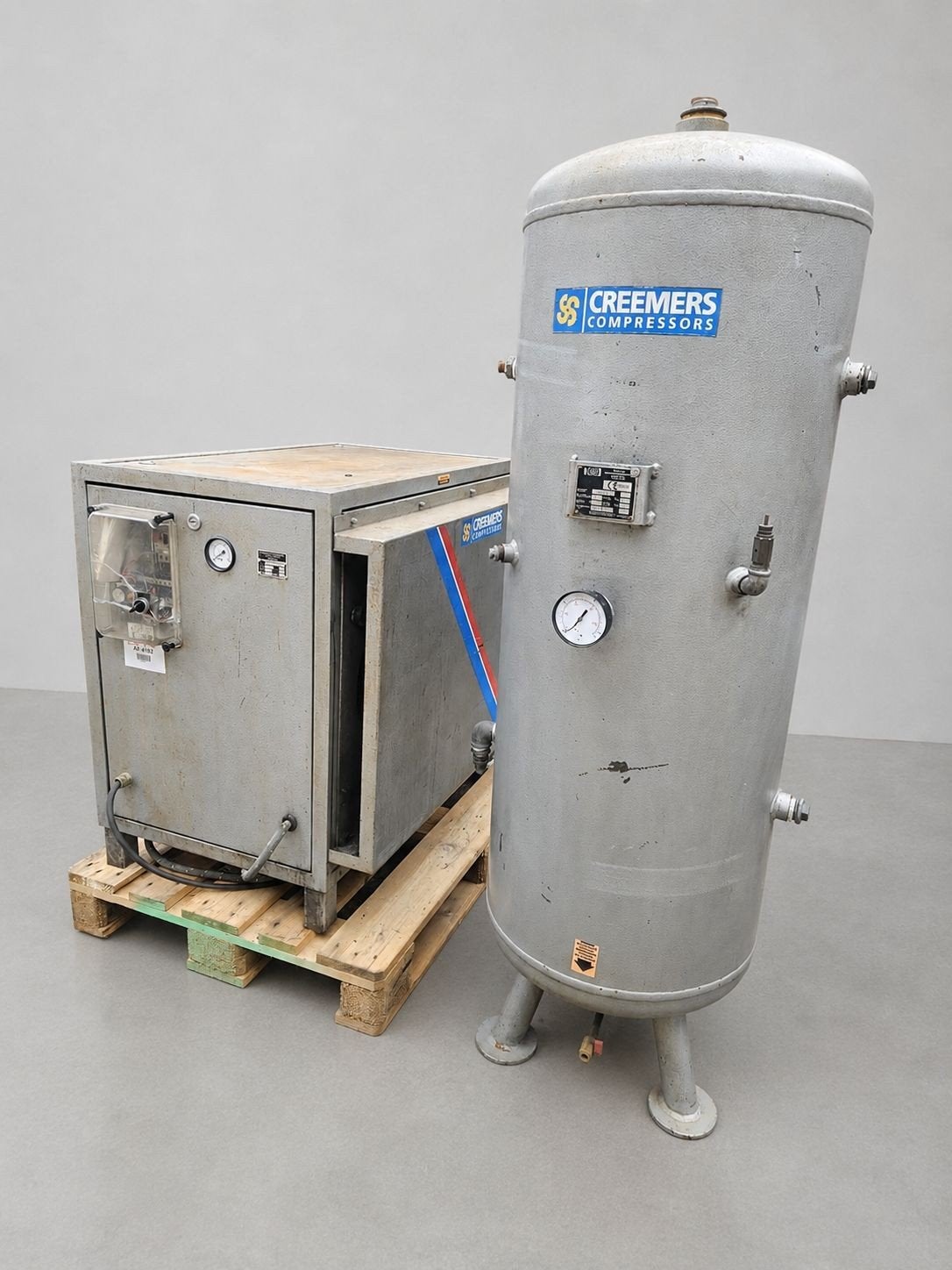 600 l/min Creemers geluidsarme compressor, Gebruikt, Geluidgedempt, 10 bar of meer, 100 liter of meer
