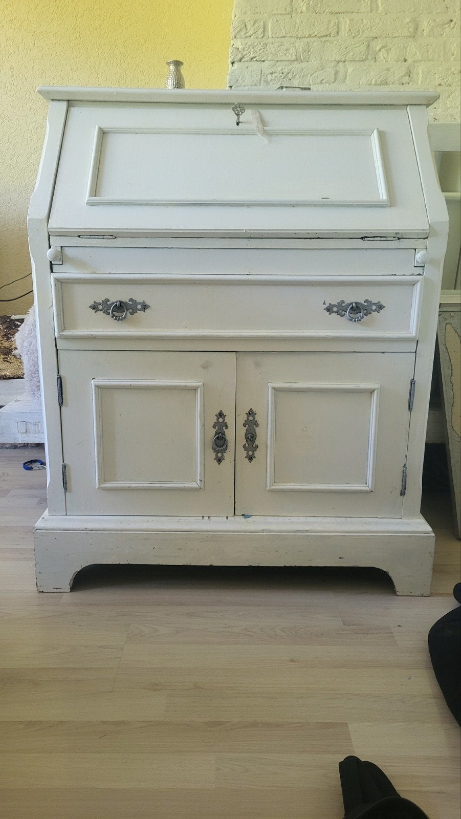 Witte secretaire gratis stevig met lade en deurtjes Gratis, Huis en Inrichting, Ophalen, Gebruikt