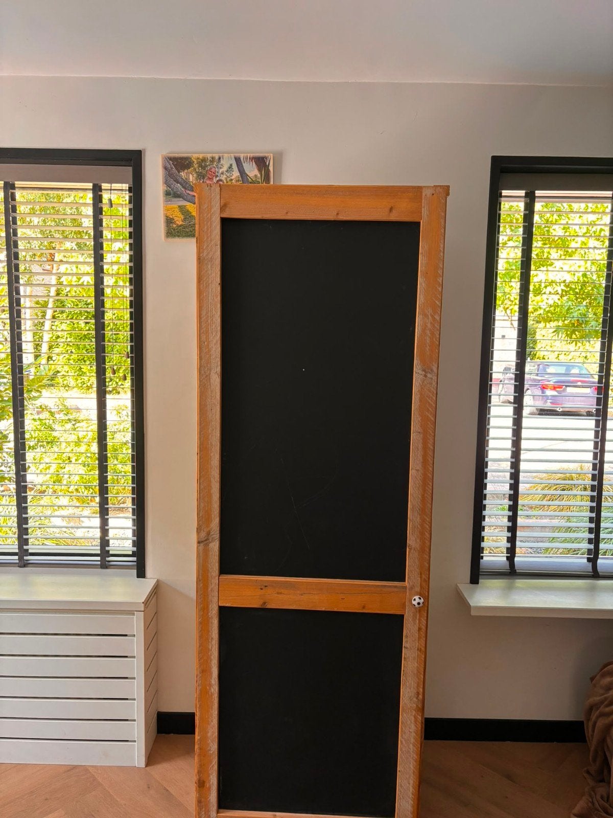 Houten kast met krijtborddeur en planken, Ophalen, Minder dan 50 cm, Rustiek, Landelijk, 150 tot 200 cm