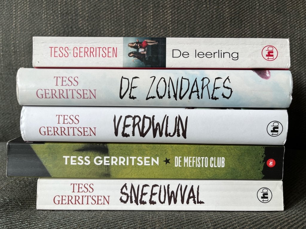 Tess Gerritsen - Rizzoli & Isles 2, 3, 5, 6 & 8., Ophalen of Verzenden, Zo goed als nieuw, 5 x Tess Gerritsen
