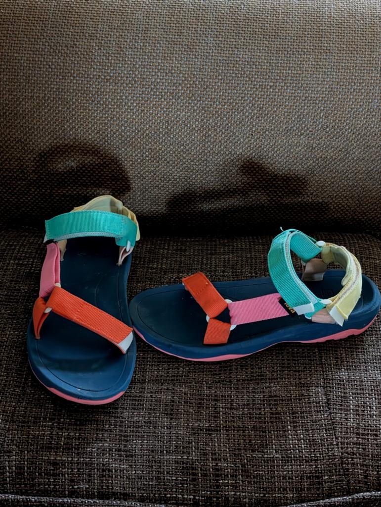 Teva sandalen zgan maat 37, Jongen of Meisje, Overige typen, Zo goed als nieuw, Teva
