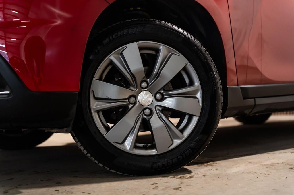 Peugeot 2008 1.2 PureTech AUTOMAAT LED PANO, 1199 cc, 82 pk, 770 kg, 23 km/l