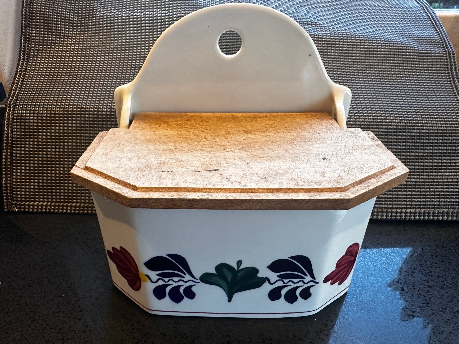 Boerenbond zoutpot, Ophalen