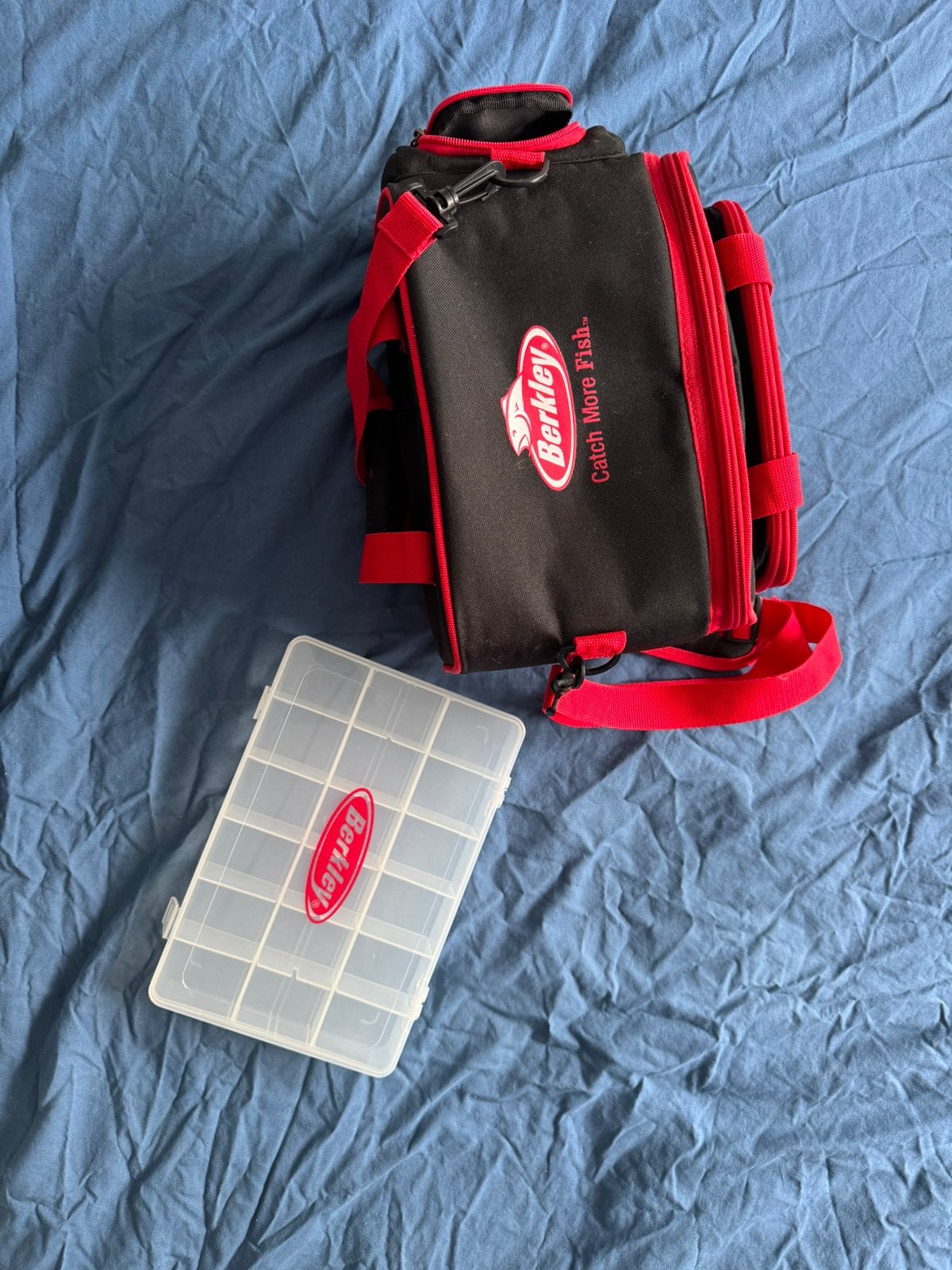 Berkley vis tas met tacklebox, Ophalen of Verzenden, Zo goed als nieuw, Koffer of Tas