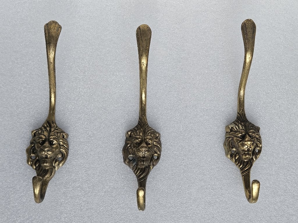 Kapstokhaken met leeuwenkoppen 3xgrote ( Lot nr.29 ), Wandkapstok, Gebruikt, Ophalen of Verzenden, Minder dan 100 cm