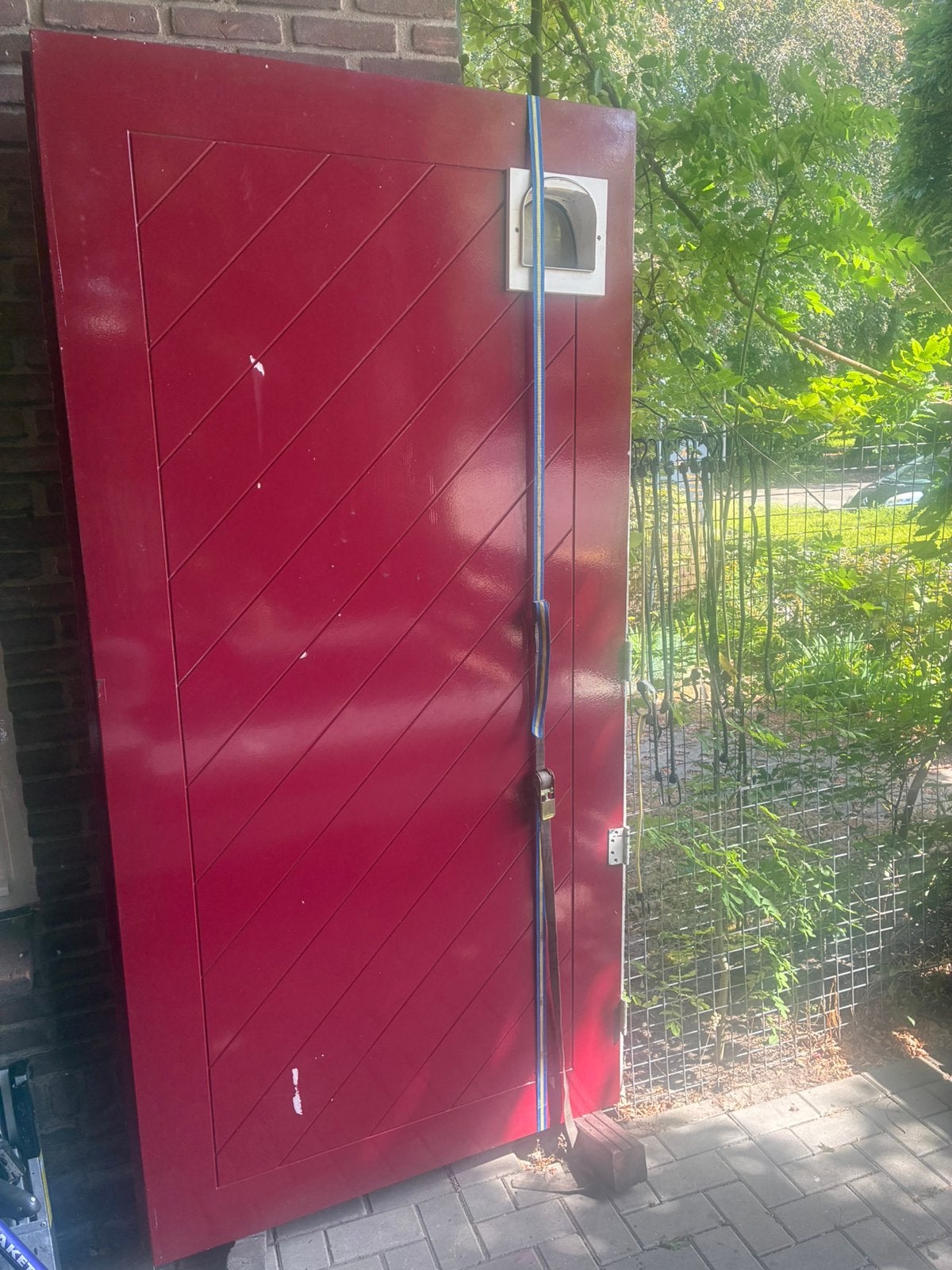 Te koop 2 garagedeuren., Ophalen, Garagedeur, Zo goed als nieuw, 120 cm of meer
