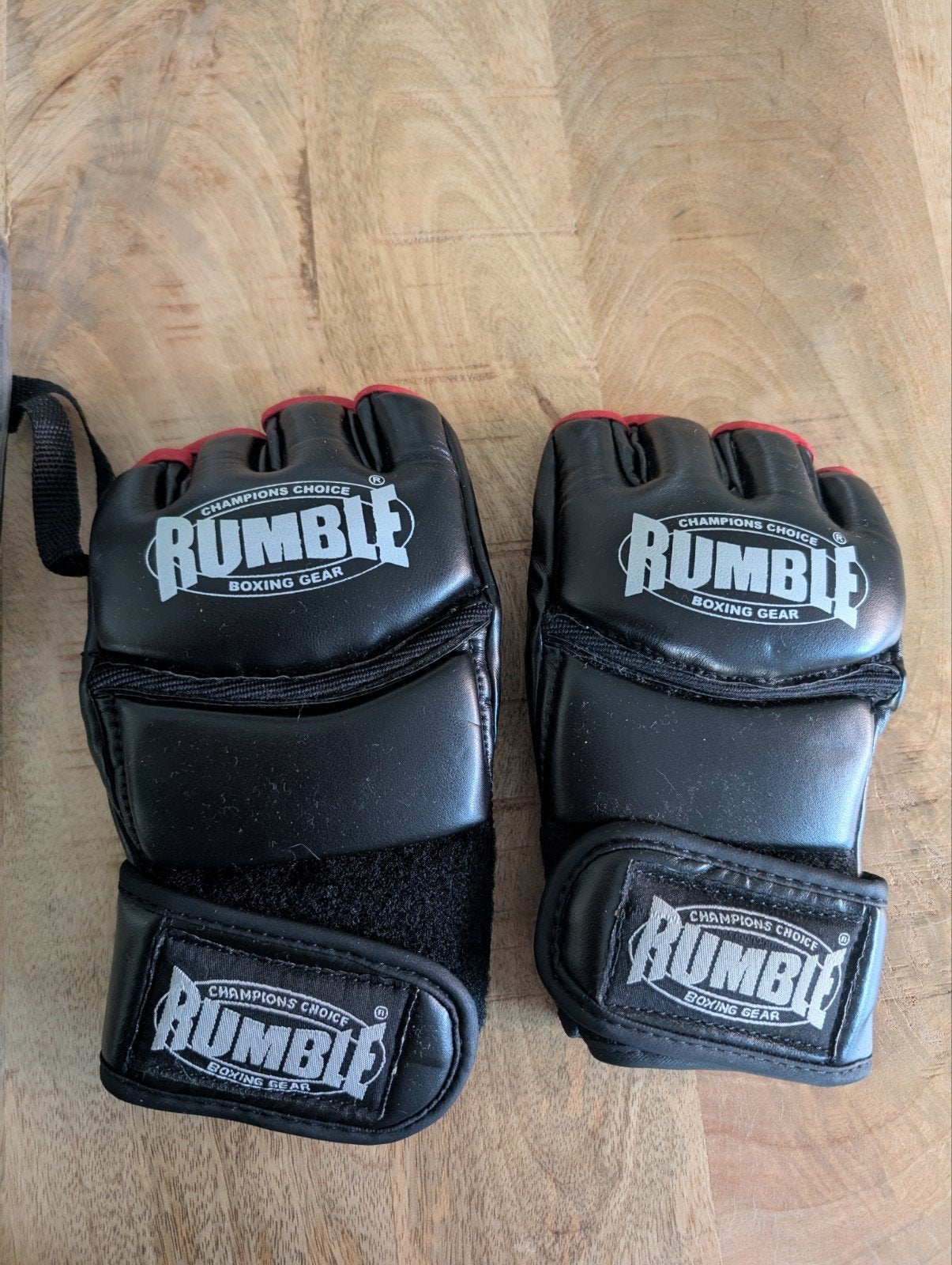 Rumble MMA Bokshandschoenen XS met 4 boksbandages, Sport en Fitness, Vechtsporten en Zelfverdediging, Overige, Maat XS of kleiner