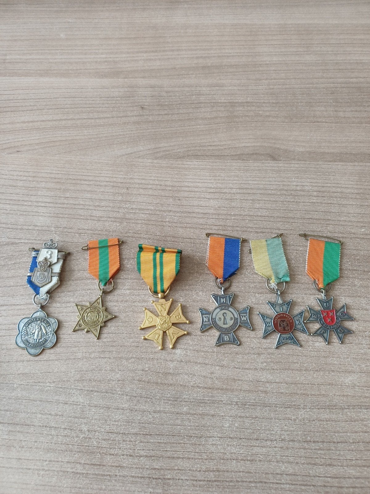 Diverse Nederlandse wandel Medailles 6 x, Ophalen of Verzenden, Overige materialen, Nederland