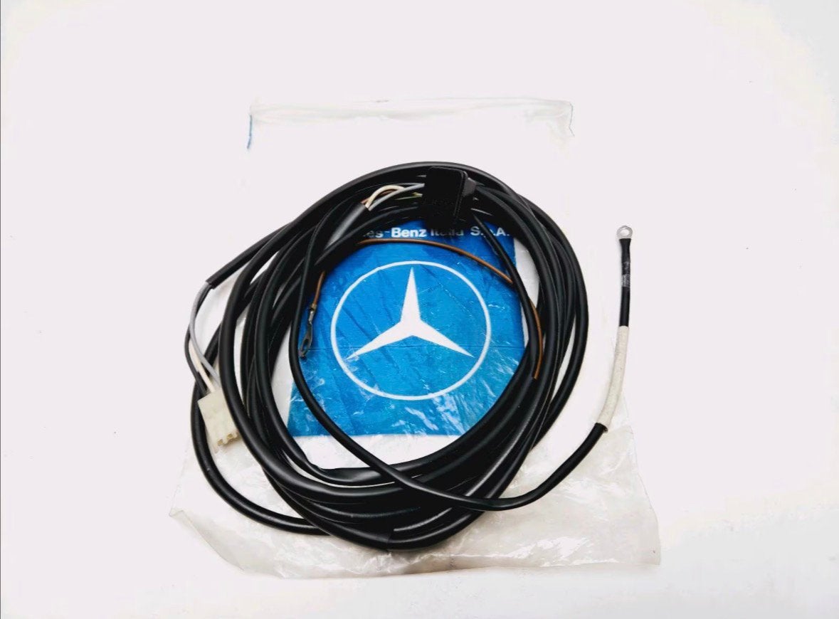 GEZOCHT: Mercedes w123 elektrische kabel spiegel, Ophalen of Verzenden