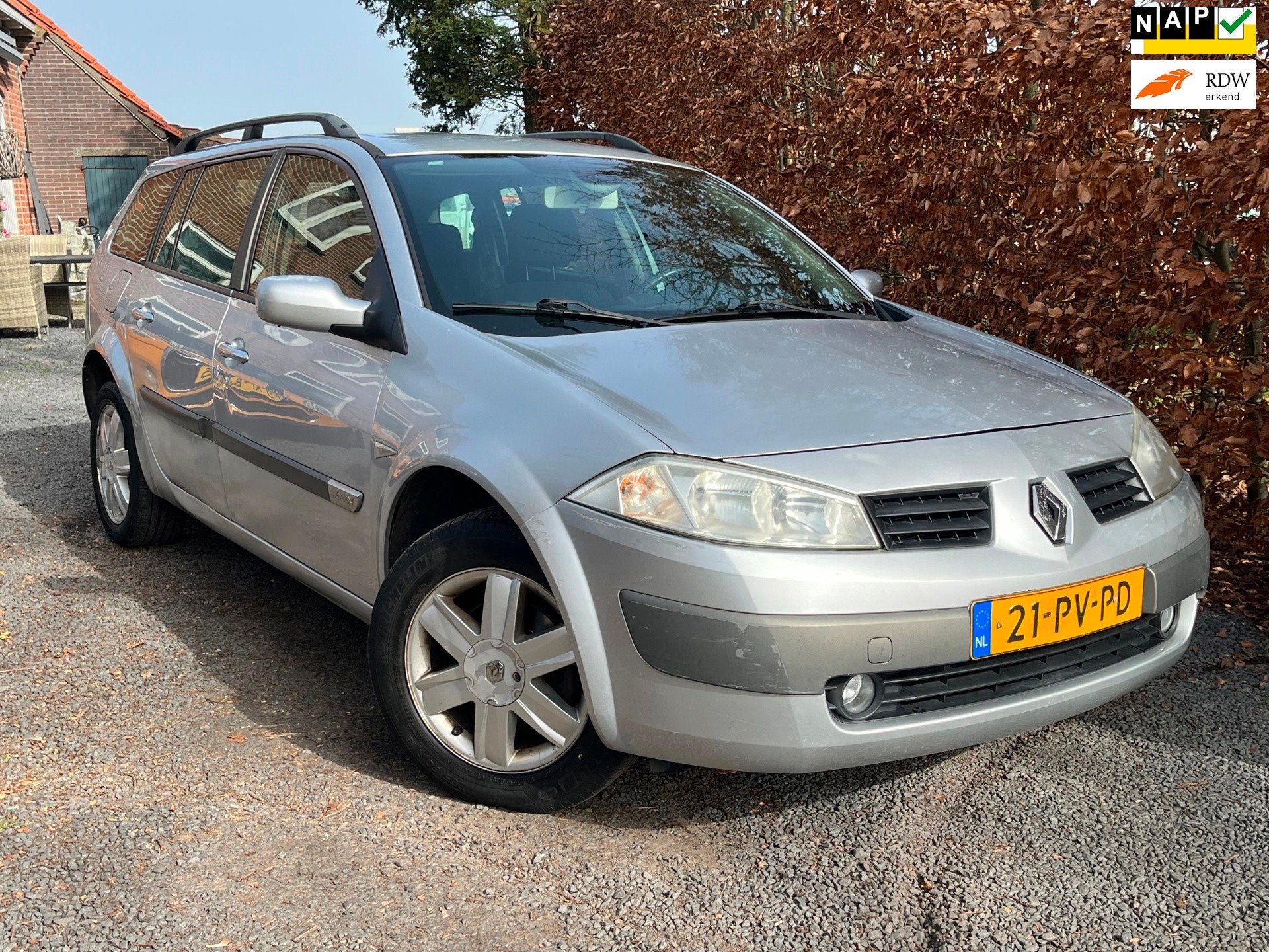 Renault Mégane Grand Tour 1.6-16V Expression Basis|APK|RIJD, Stof, Gebruikt, 4 cilinders, 1300 kg