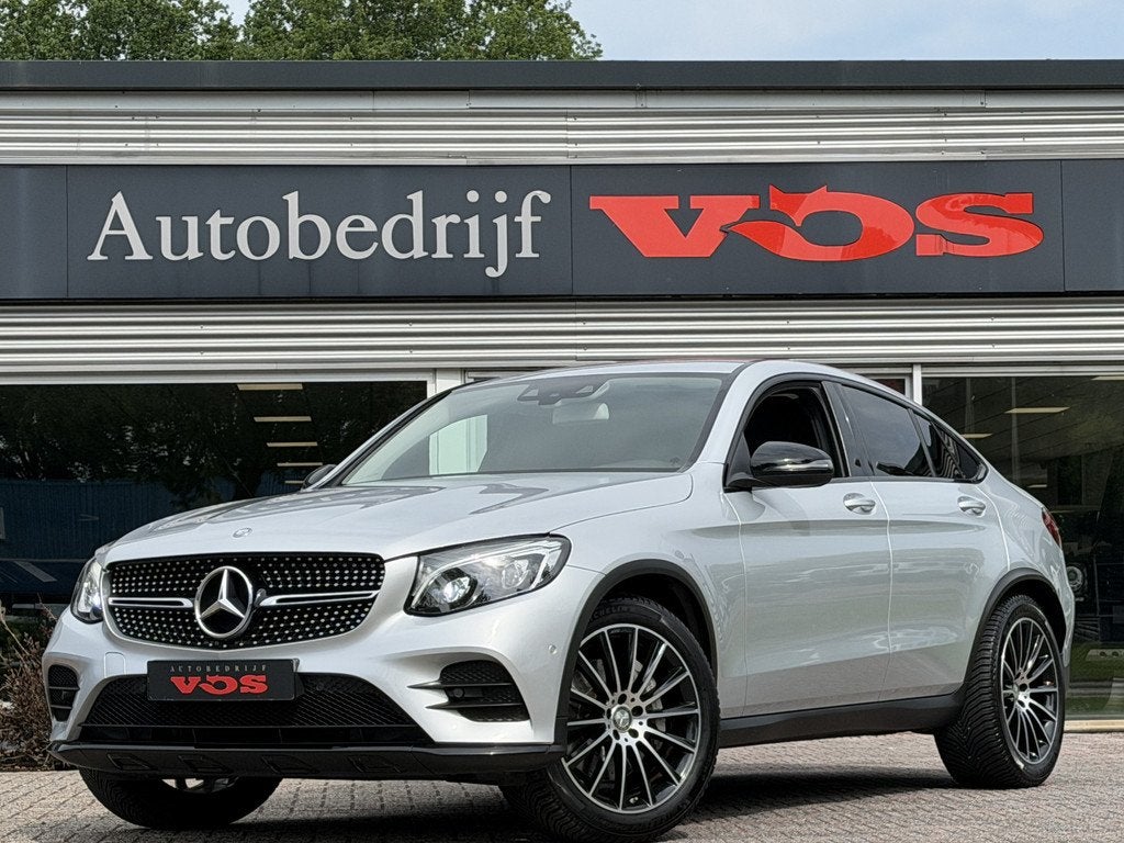 Mercedes-Benz GLC Coupé 250 4MATIC AMG-Line | Luchtvering |, Auto's, Mercedes-Benz, Automaat, Gebruikt, 4 cilinders, 14 km/l