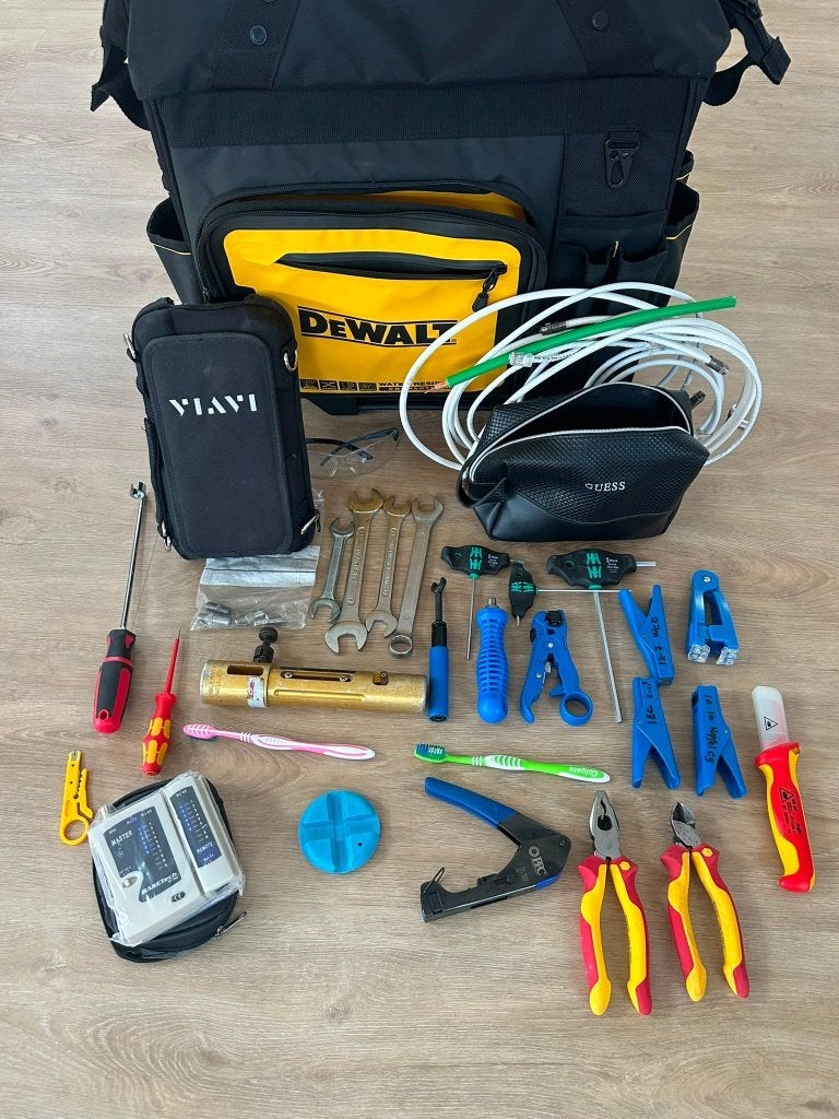 VIAVI ONX-220 Ziggo Set + CFF + DeWalt + complete toolset, Ophalen, Zo goed als nieuw, Overige meters