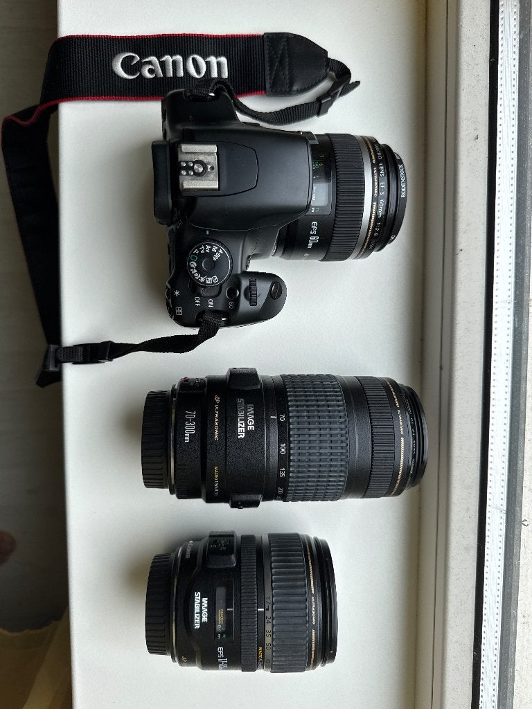 Canon 450 D Camera + 60 mm + 17-85 + 70-300 mm lens, Gebruikt, Canon, Canon EF-S, Telelens
