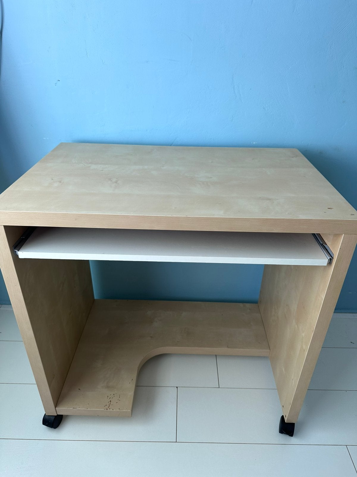 Bureau (Ikea), Huis en Inrichting, Ophalen, Zo goed als nieuw, 70 tot 120 cm