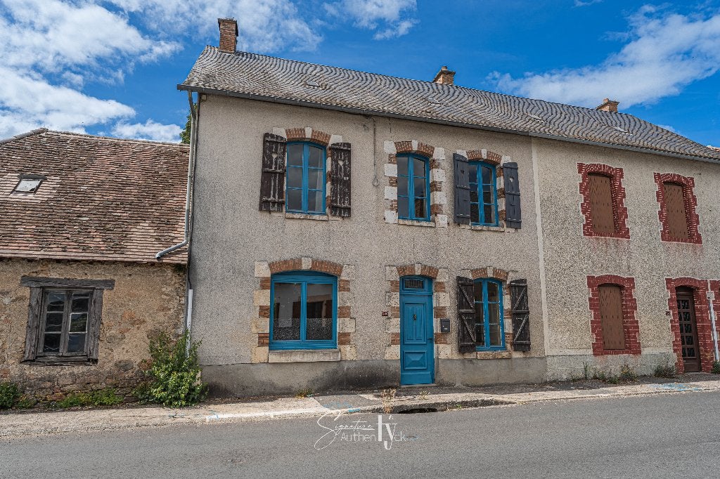 Woonhuis met Brocante in de Limousin, Huizen en Kamers, Buitenland, Meuzac, Dorp, Frankrijk, Woonhuis