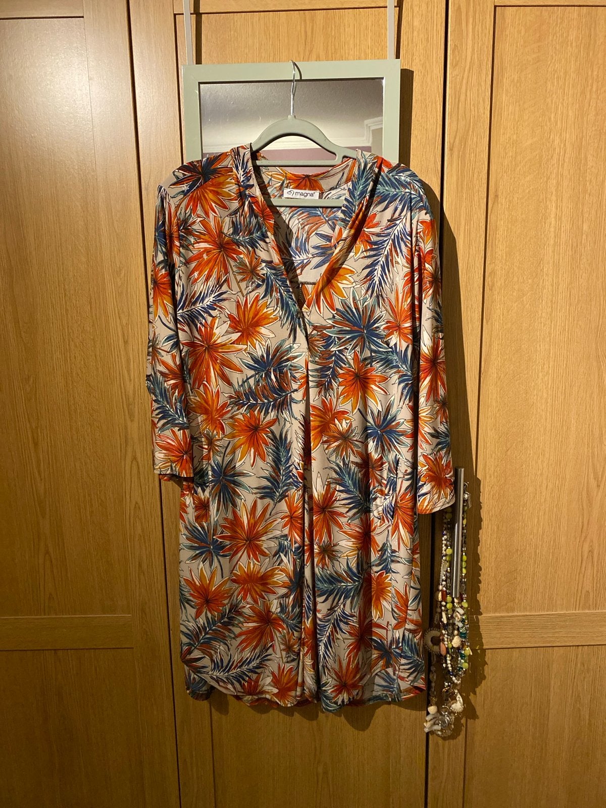 Magna jurk met tropische print - Zo goed als nieuw, Kleding | Dames, Meerkleurig, Maat 42/44 (L), Ophalen of Verzenden, Zo goed als nieuw
