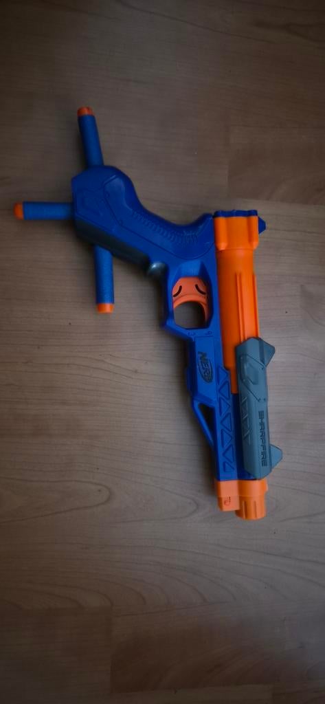 Nerf Sharpfire Blaster met 4 pijlen, Kinderen en Baby's, Speelgoed | Buiten | Actiespeelgoed, Ophalen of Verzenden, Gebruikt