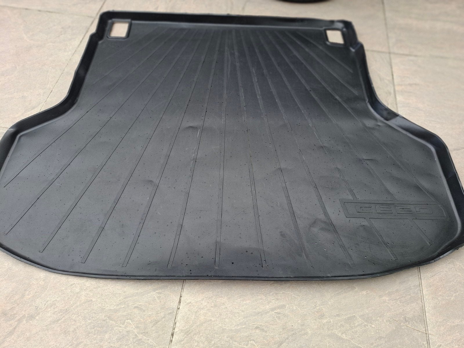 Originele KIA Ceed/Sportswagon kofferbakmat met uitsparing, Ophalen of Verzenden, Zo goed als nieuw