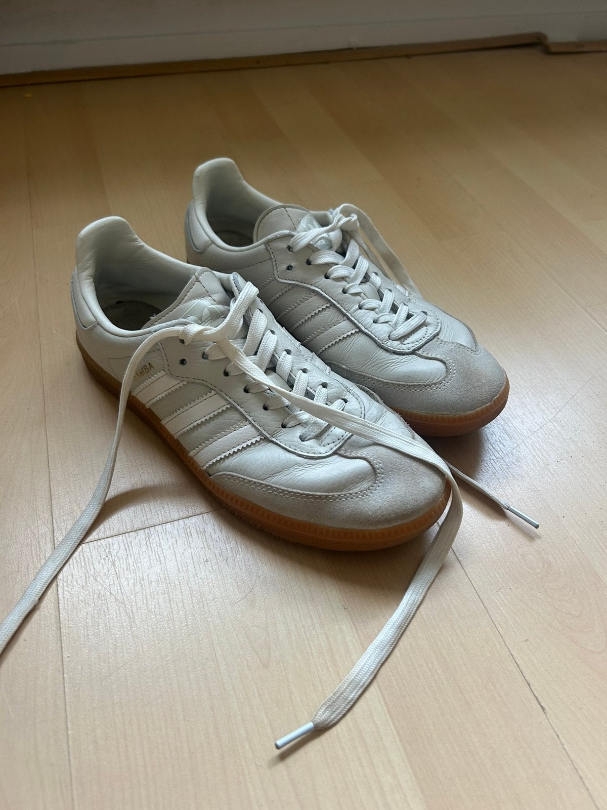 Adidas Samba beige schoenen maat 38,5, Kleding | Dames, Schoenen, Beige, Ophalen of Verzenden, Sneakers of Gympen, Zo goed als nieuw