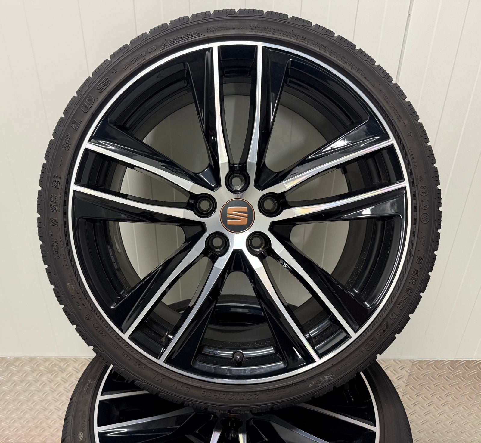 Originele Seat Leon Cupra Velgen 19 Inch 5x112 FR Winter, Auto-onderdelen, Gebruikt, -, -, Banden en Velgen