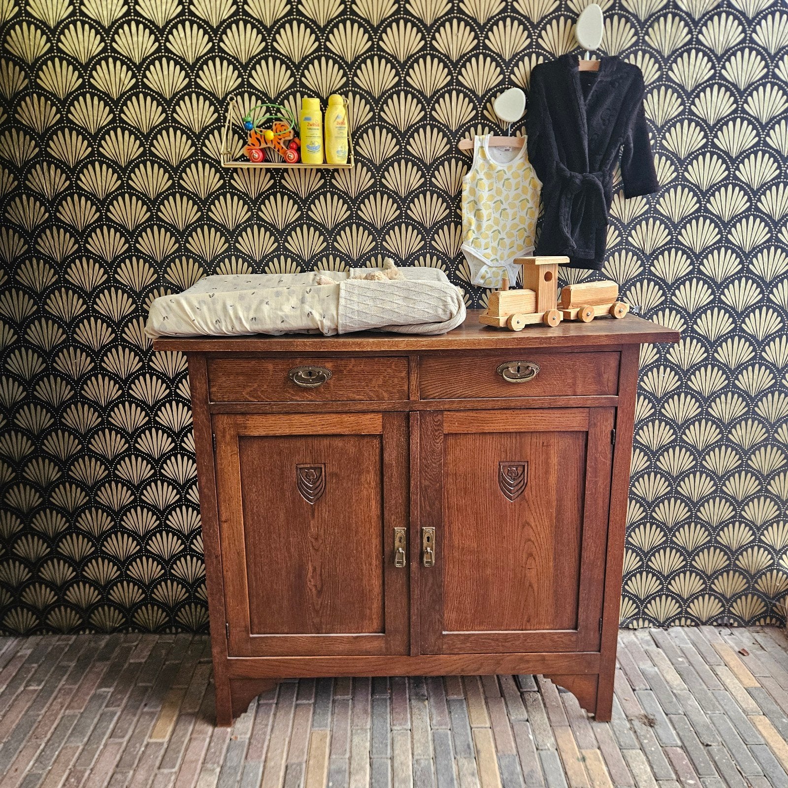 prachtige eikenhouten commode/dressoir, Ophalen, Zo goed als nieuw, Minder dan 50 cm, 90 tot 105 cm
