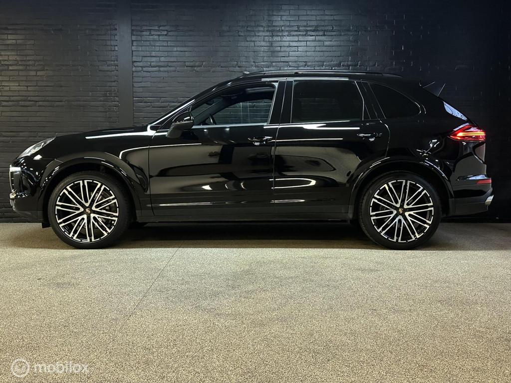 Porsche Cayenne 3.0 D Platinum Edition | Pano | Camera |, Automaat, Cayenne, 15 km/l, Gebruikt