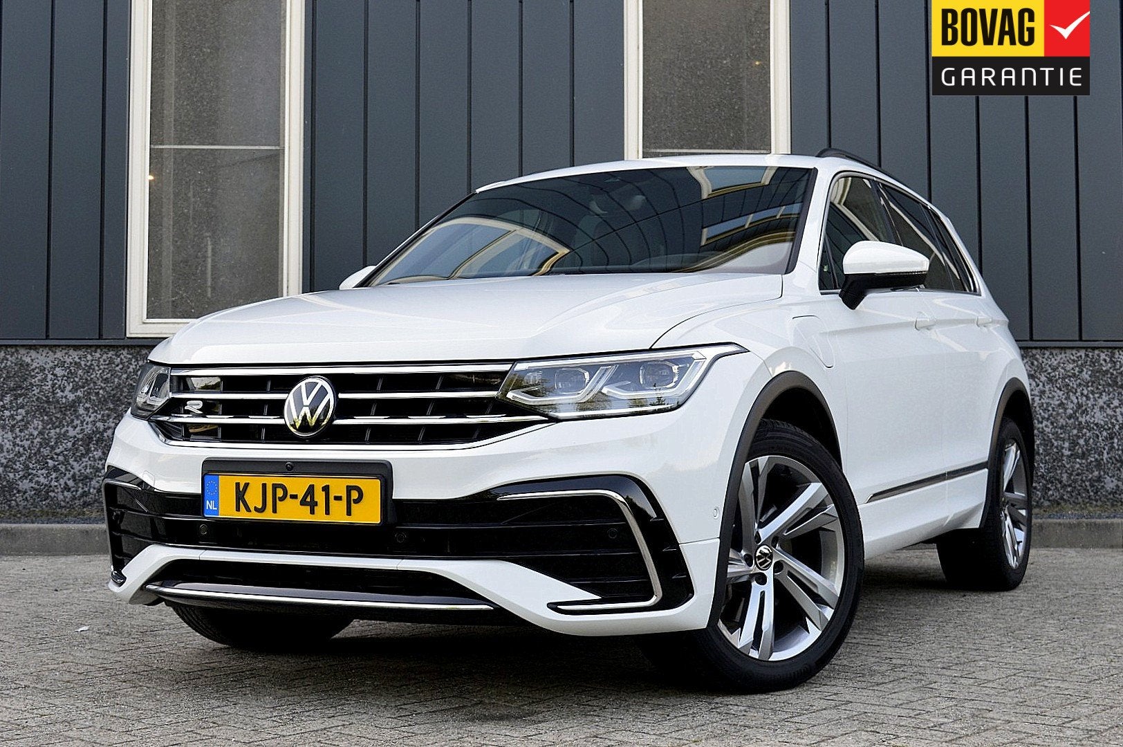 Volkswagen Tiguan 1.4 TSI eHybrid R-Line Business+ SOH 88% R, 12 maanden, Wit, Hybride Elektrisch/Benzine, SUV of Terreinwagen