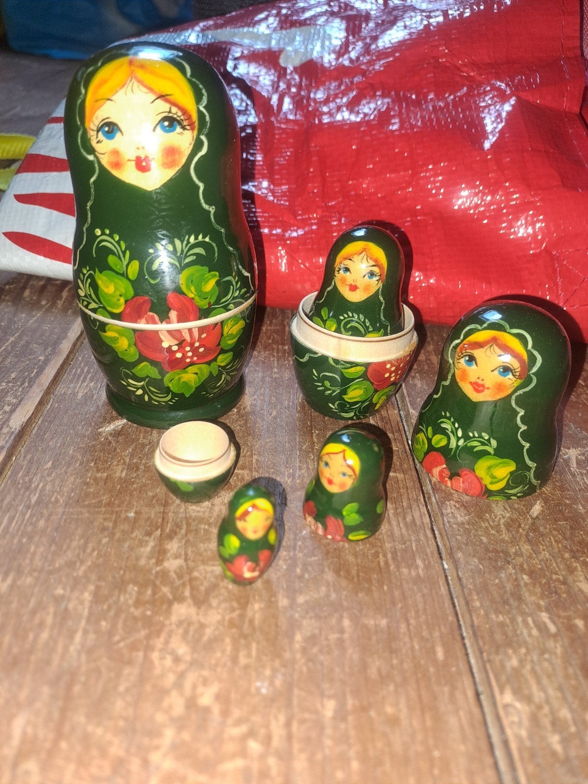 Set van 5 Russische Matroesjka poppen - Groen, Verzamelen, Ophalen of Verzenden, Zo goed als nieuw