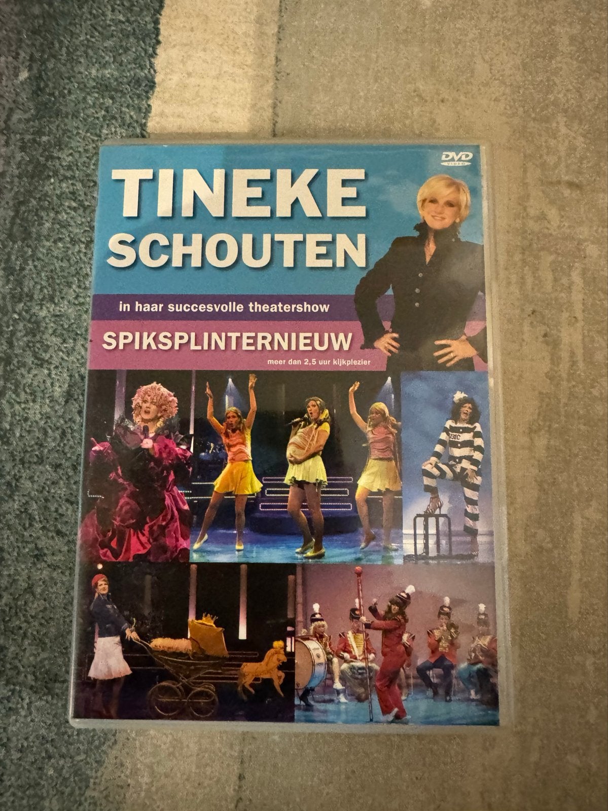 Tineke Schouten - Spiksplinternieuw DVD, Cd's en Dvd's, Stand-up of Theatershow, Tineke Schouten, Alle leeftijden, Zo goed als nieuw