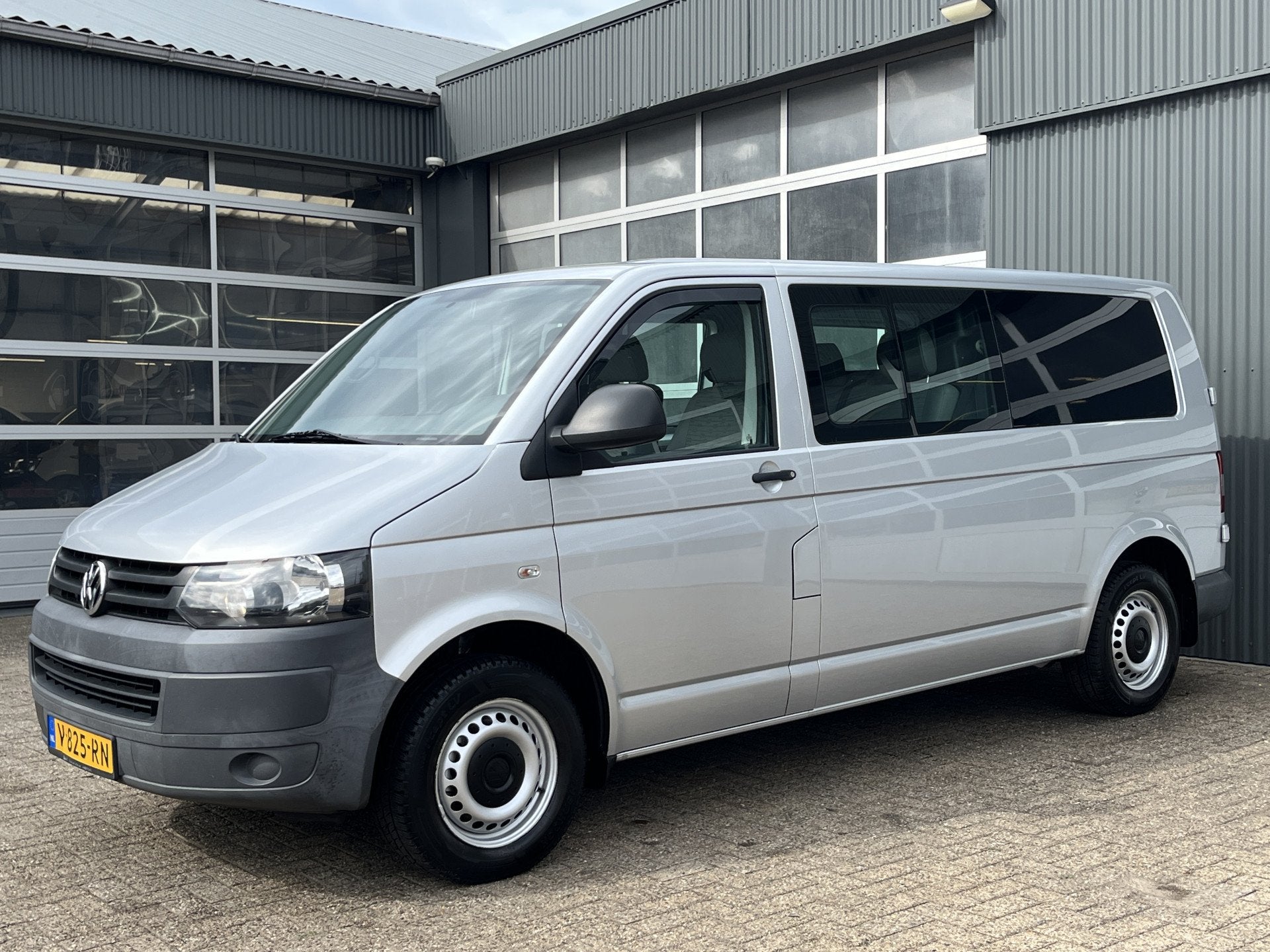 Volkswagen Transporter 2.0 TDI L2H1 DC BTW VRIJ! Airco Cruis, Voorwielaandrijving, Euro 5, Gebruikt, 4 cilinders