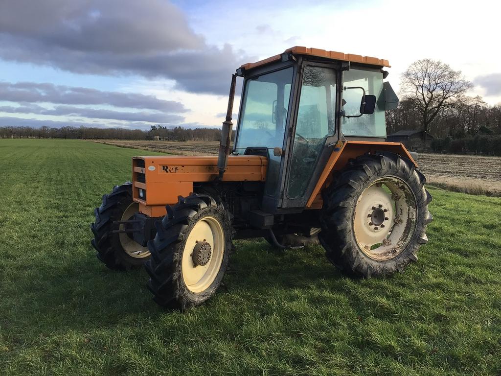 Renault 781 Borger mestpomp puinbak shovel kraan CW 30, Ophalen, Graafmachine
