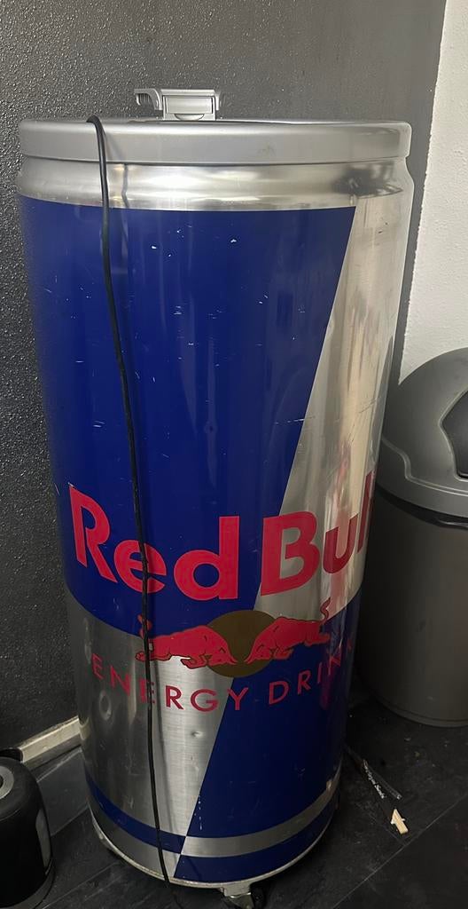Professionele horecamodel Red Bull koelkast te koop, Zonder vriesvak, Ophalen of Verzenden, 140 tot 160 cm, 45 tot 60 cm