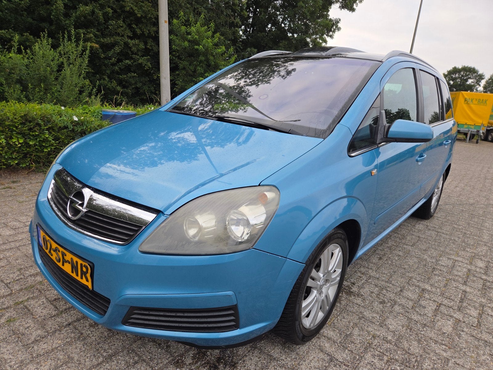 Opel Zafira 2.2 AUTOMAAT 2005 zeer luxe uitvoering !, Auto's, Opel, Zwart, 4 cilinders, Blauw, 7 stoelen
