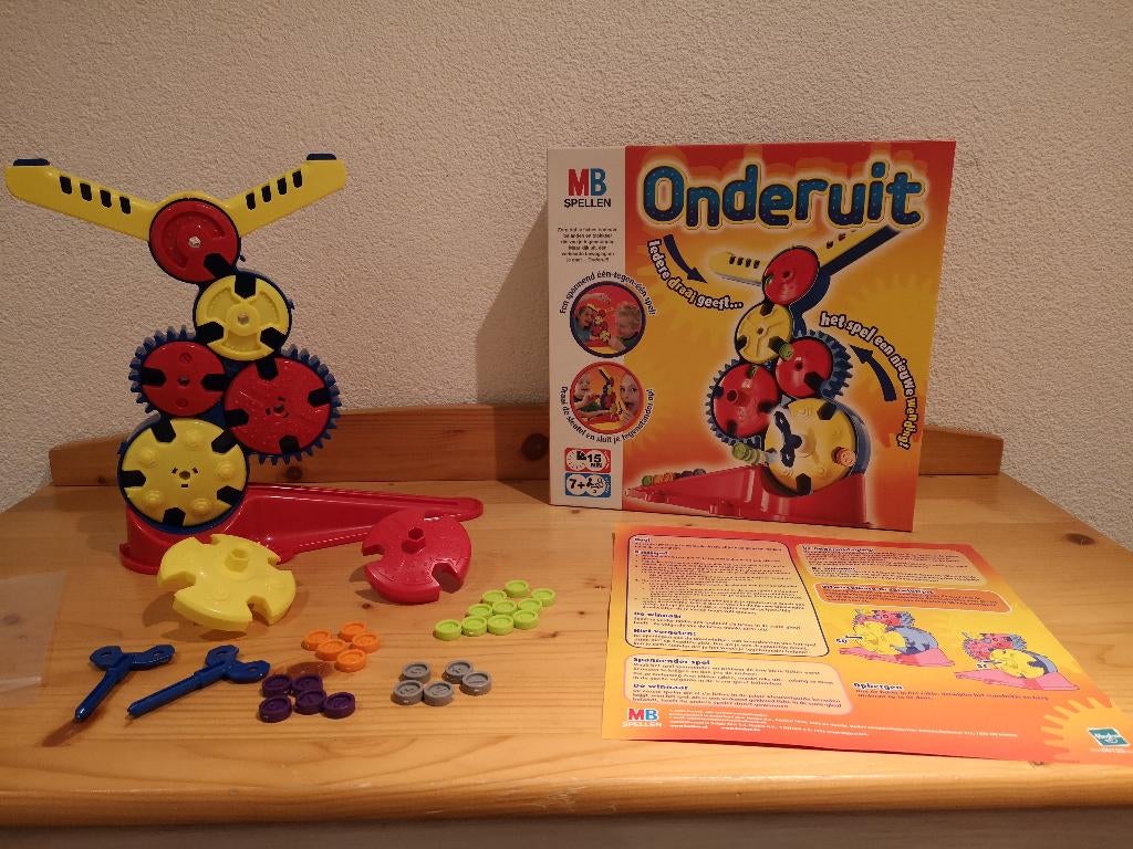 MB Onderuit - gezelschapsspel, Een of twee spelers, Ophalen of Verzenden, Zo goed als nieuw, MB