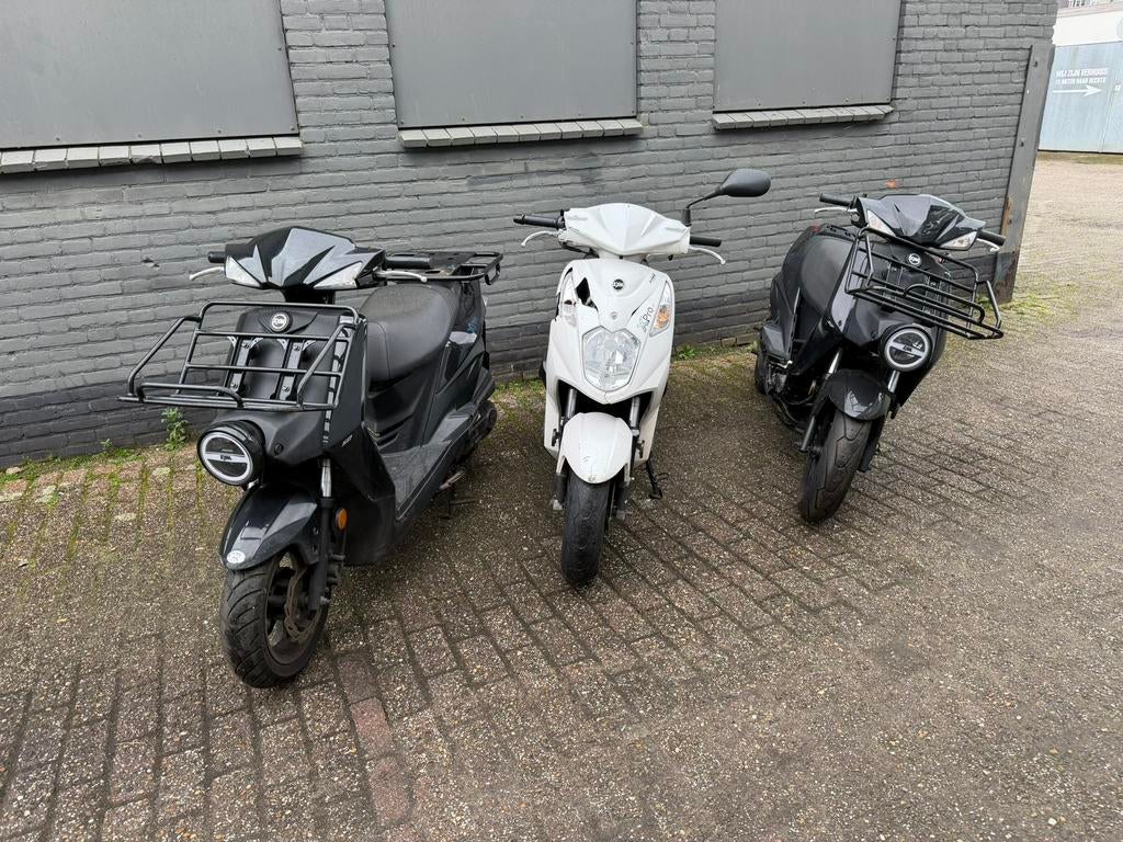 SYM XPRO 3 STUKS OPKNAPPERS/ONDERDELEN 2020/2021 MODELLEN!, Fietsen en Brommers, Scooters | SYM, Ophalen, Gebruikt, Overige modellen