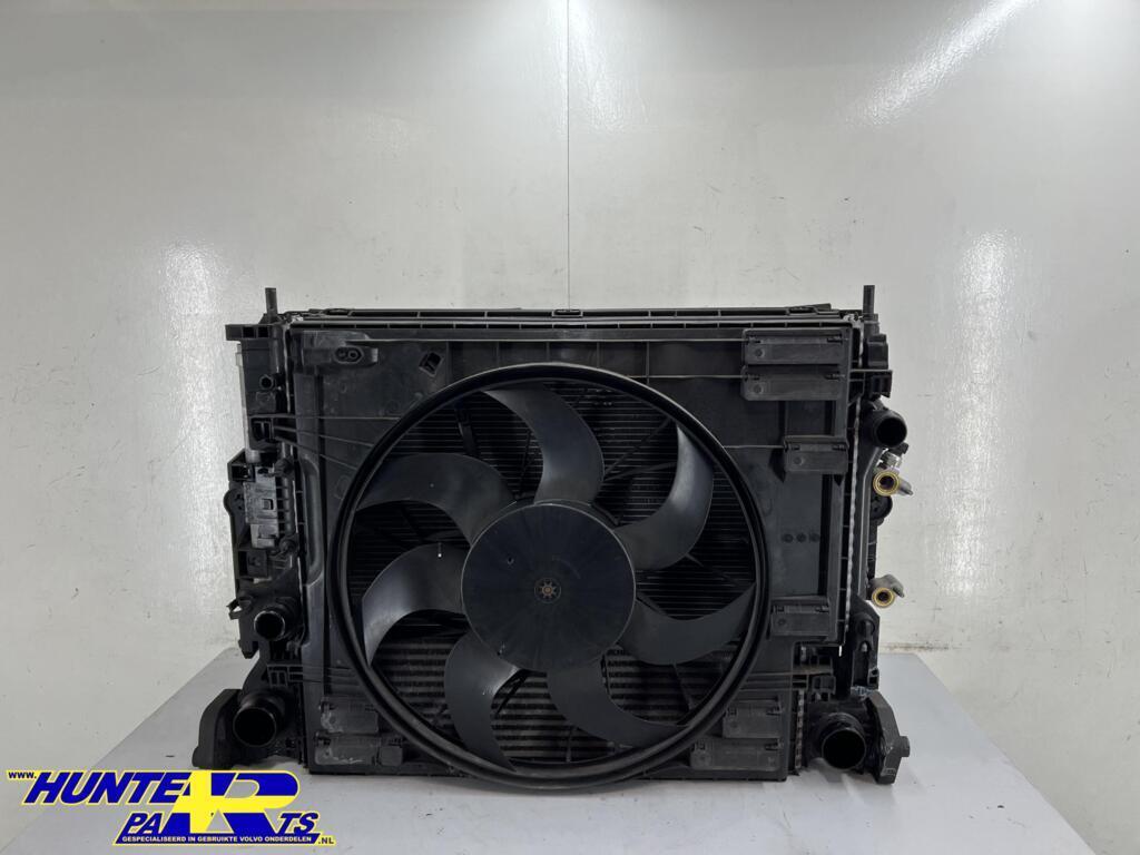 Koelerset Volvo XC90 II ('14-'22) 31338305, Gebruikt, Ophalen of Verzenden, Volvo, Volvo